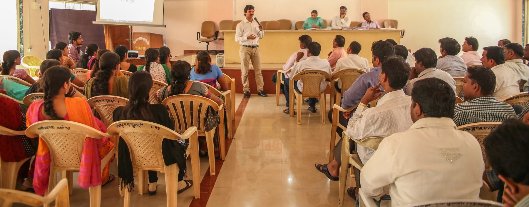 Interactive smart-classroom style training session