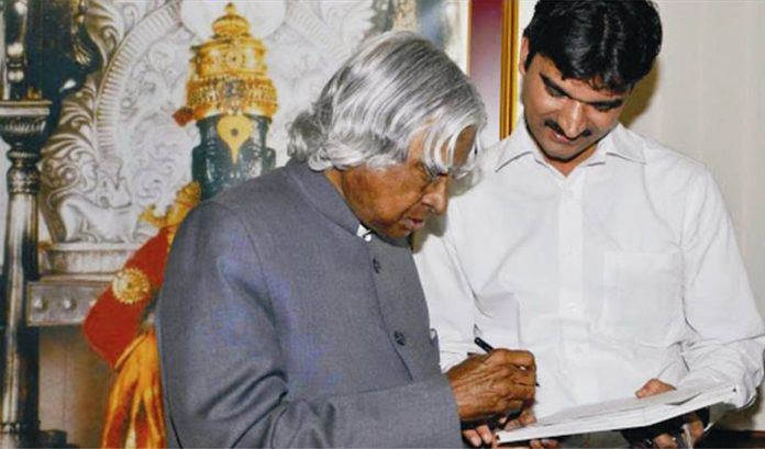 Santosh Talaghatti with Dr. APJ Abdul Kalam
